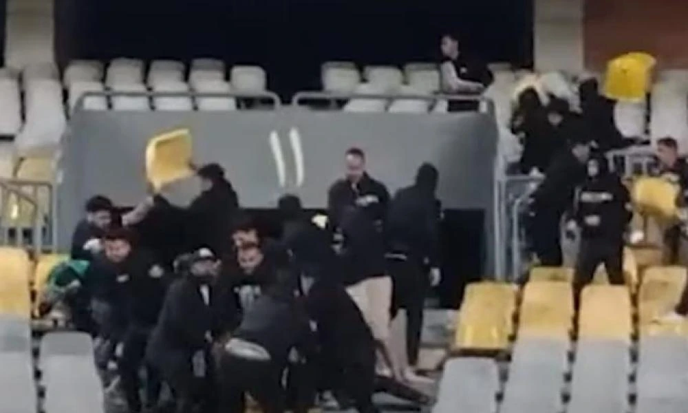 Ασύλληπτο ξύλο σε ποδοσφαιρικό αγώνα στην Αίγυπτο-«Μάχες» σώμα με σώμα (Βίντεο)